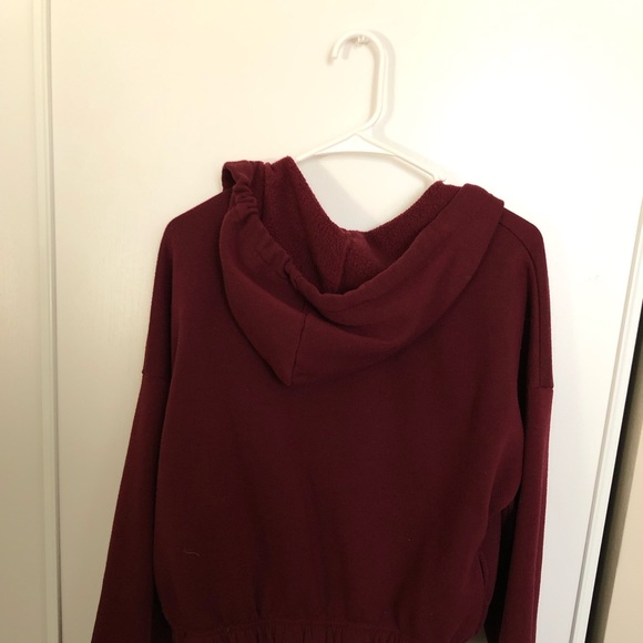 Red Cropped Sweater - Picture 2 of 3